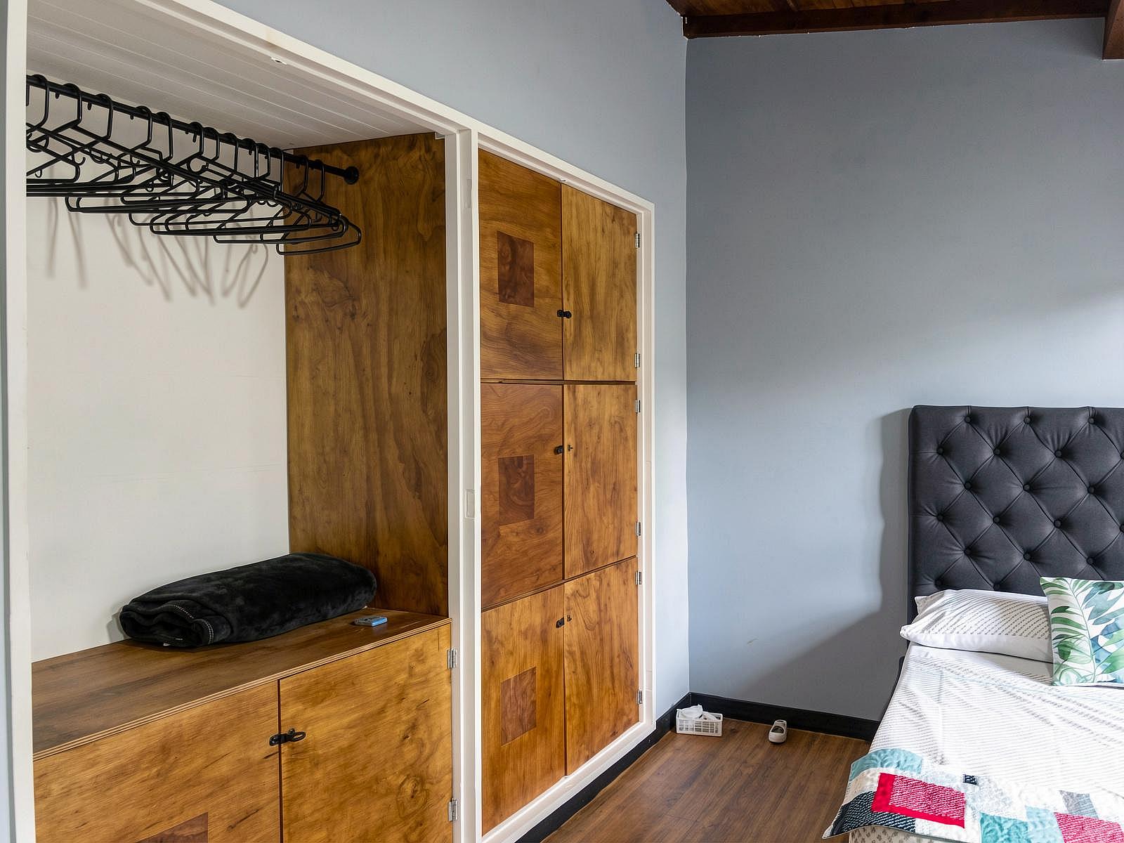  Manuel Uribe Angel  -  Spacious Coliving for Digital Nomads with Scenic Views in top location Envigadio  - Gallery -  50