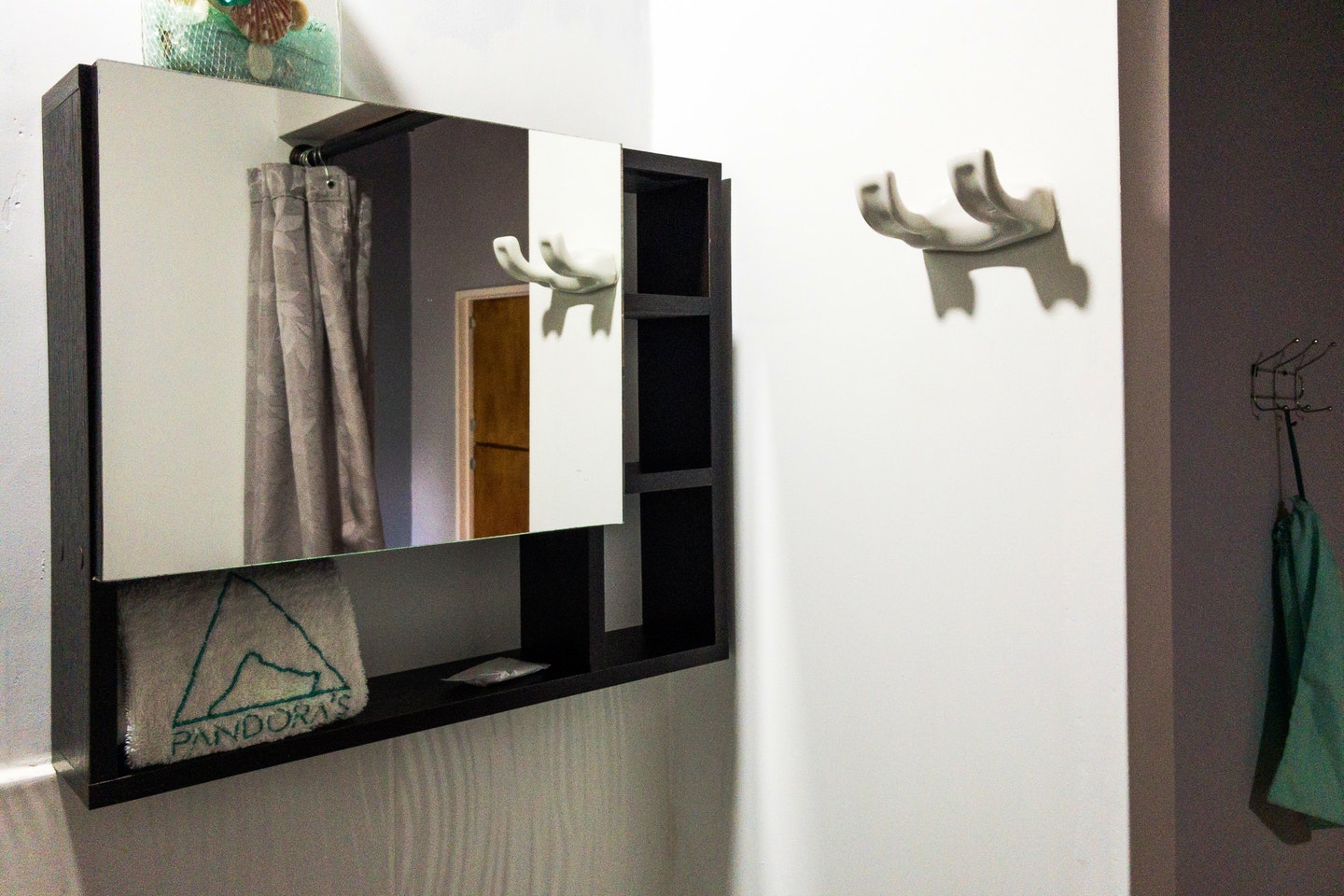  Manuel Uribe Angel  -  Spacious Coliving for Digital Nomads with Scenic Views in top location Envigadio  - Gallery -  9