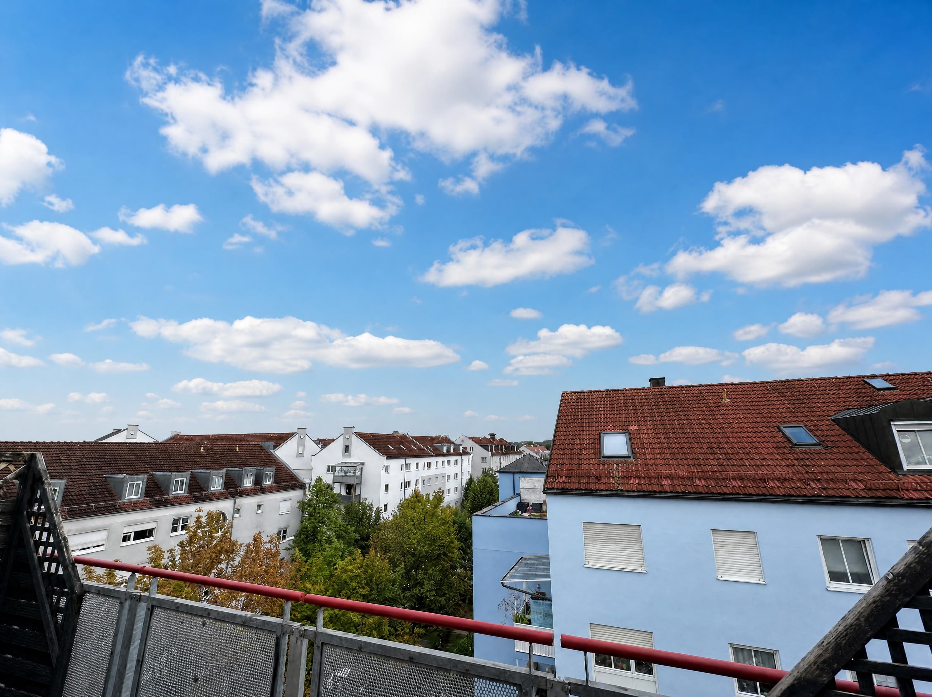 Luxuriously Furnished Penthouse In Freising - 4