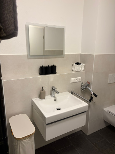 Downtown Apartment by the River - with Floor Heating & Parking - Gallery - 20