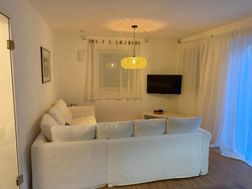 Downtown Apartment by the River - with Floor Heating & Parking