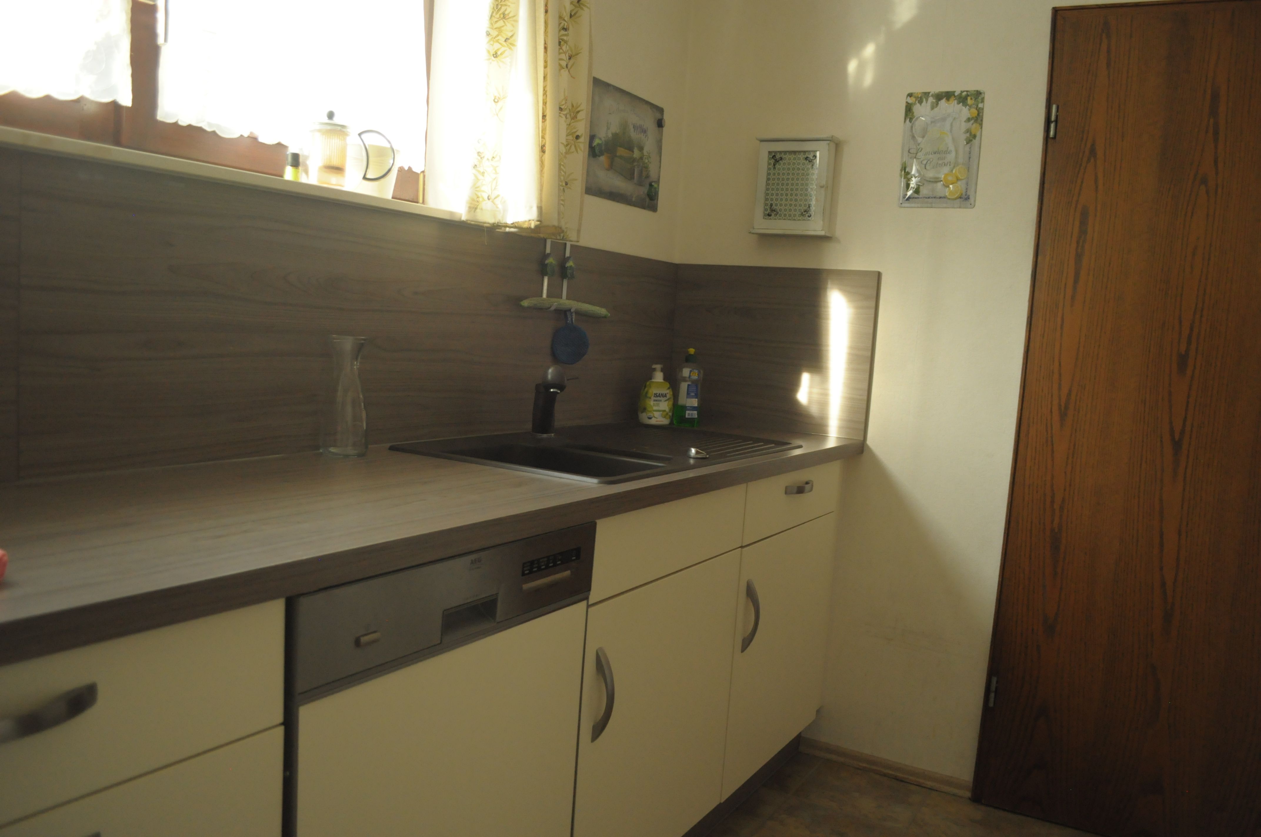 Furnished House With 4 Bedrooms & 2 Bathrooms In Remagen-Unkelbach - 8
