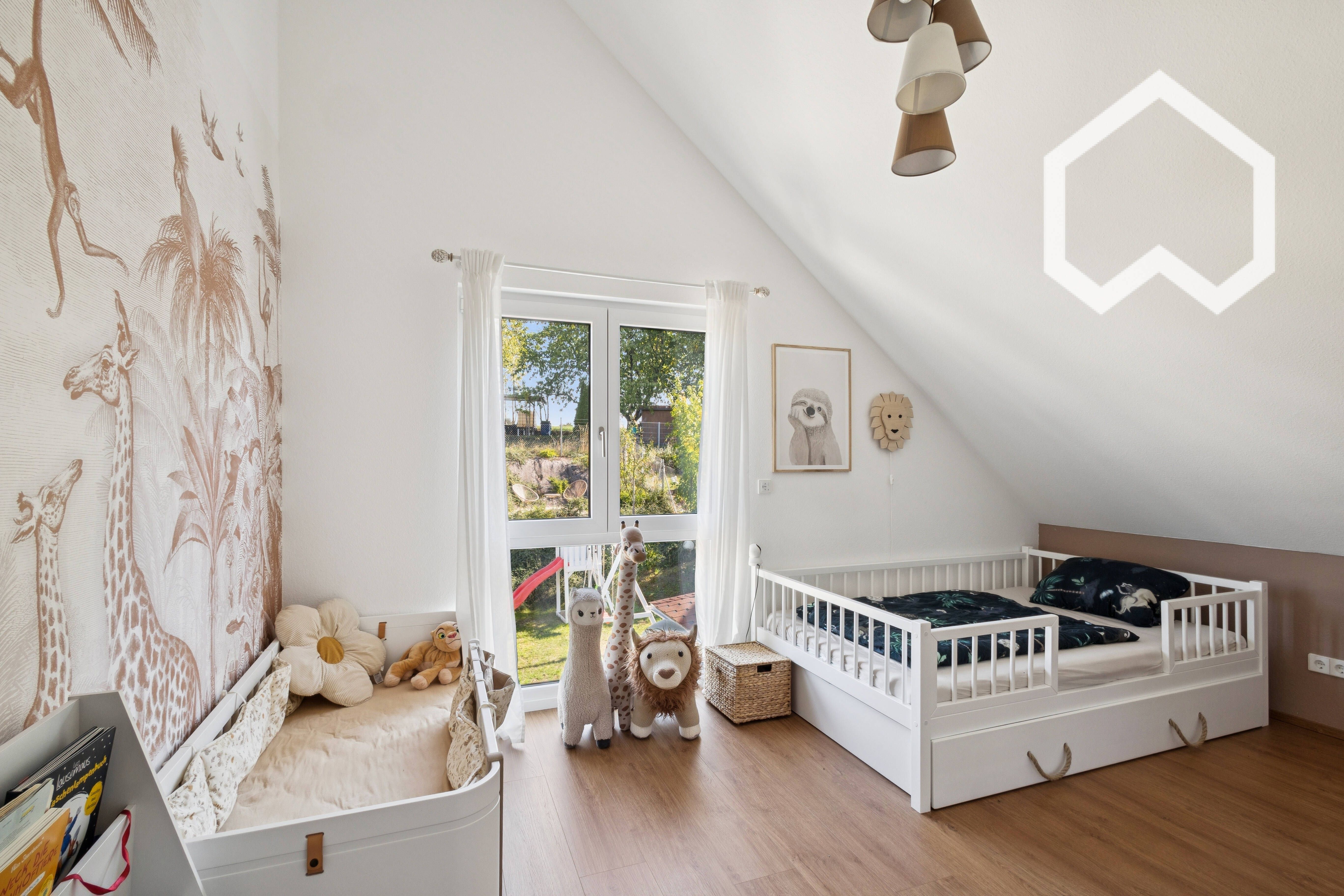 High-Quality Furnished Detached House With Large Garden In Schönaich - 9