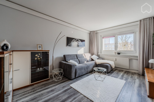 Stylish 3-Room Apartment with Balcony and High-Quality Amenities on the Outskirts of Wartenberg