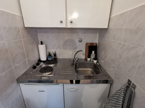 Beautiful 2-room apartment incl. balcony and bike :-) - Gallery - 2
