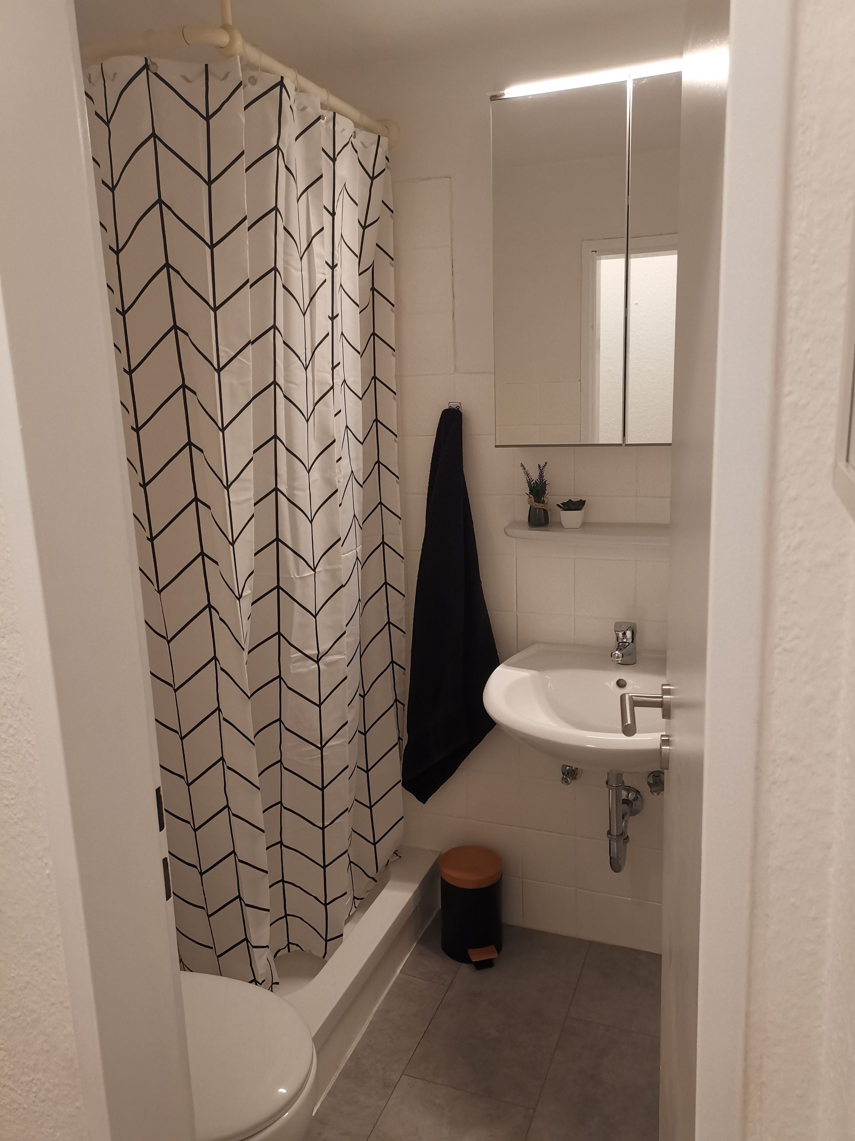 Beautiful 2-Room Apartment Incl. Balcony And Bike :-) - 15