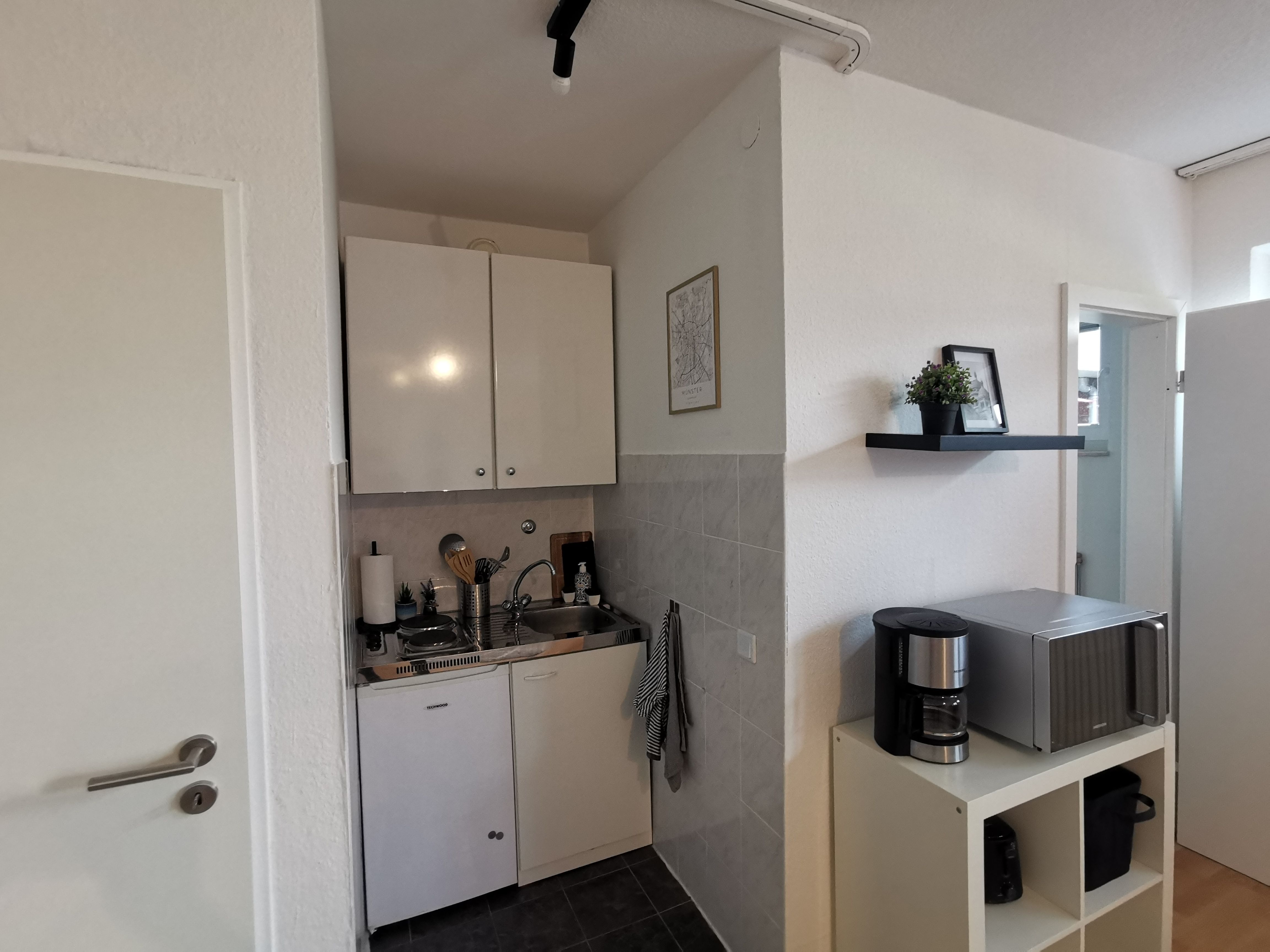 Beautiful 2-Room Apartment Incl. Balcony And Bike :-) - 28