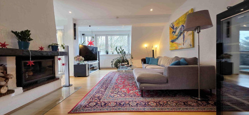Stylish and centrally located furnished apartment for temporary living in Essen’s vibrant nightlife district - Gallery - 5