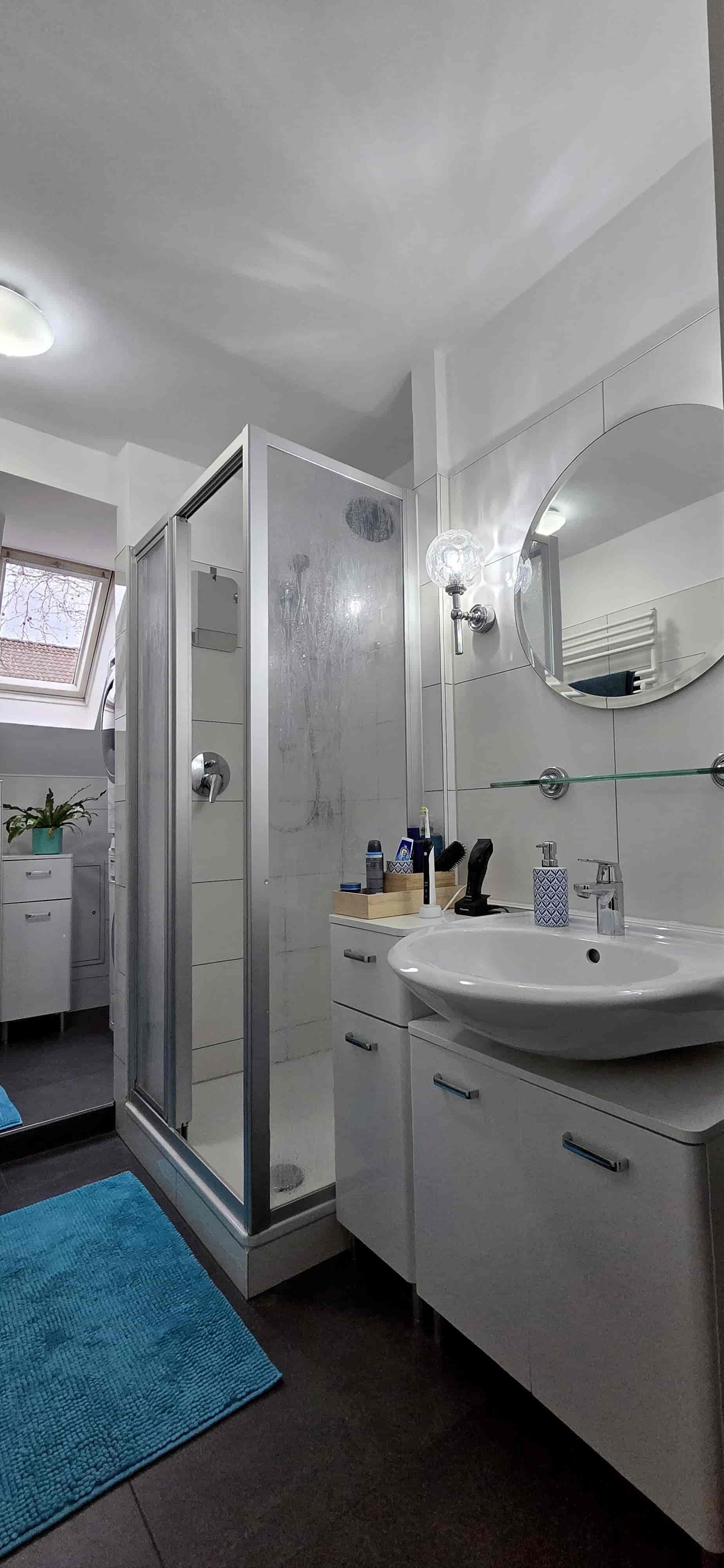 Stylish And Centrally Located Furnished Apartment For Temporary Living In Essen’s Vibrant Nightlife - 33