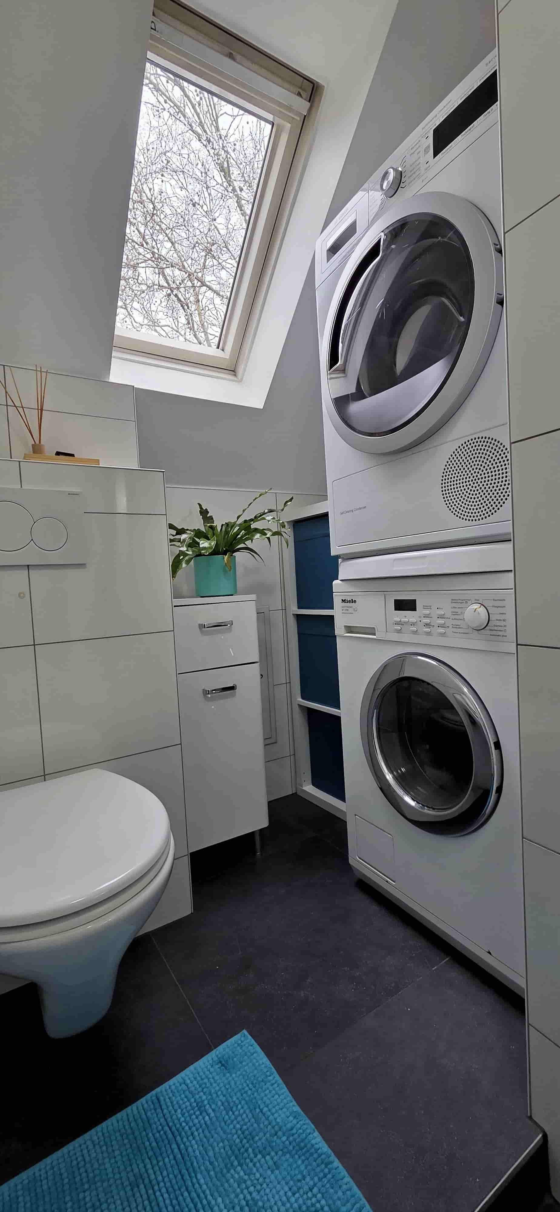 Stylish And Centrally Located Furnished Apartment For Temporary Living In Essen’s Vibrant Nightlife - 31