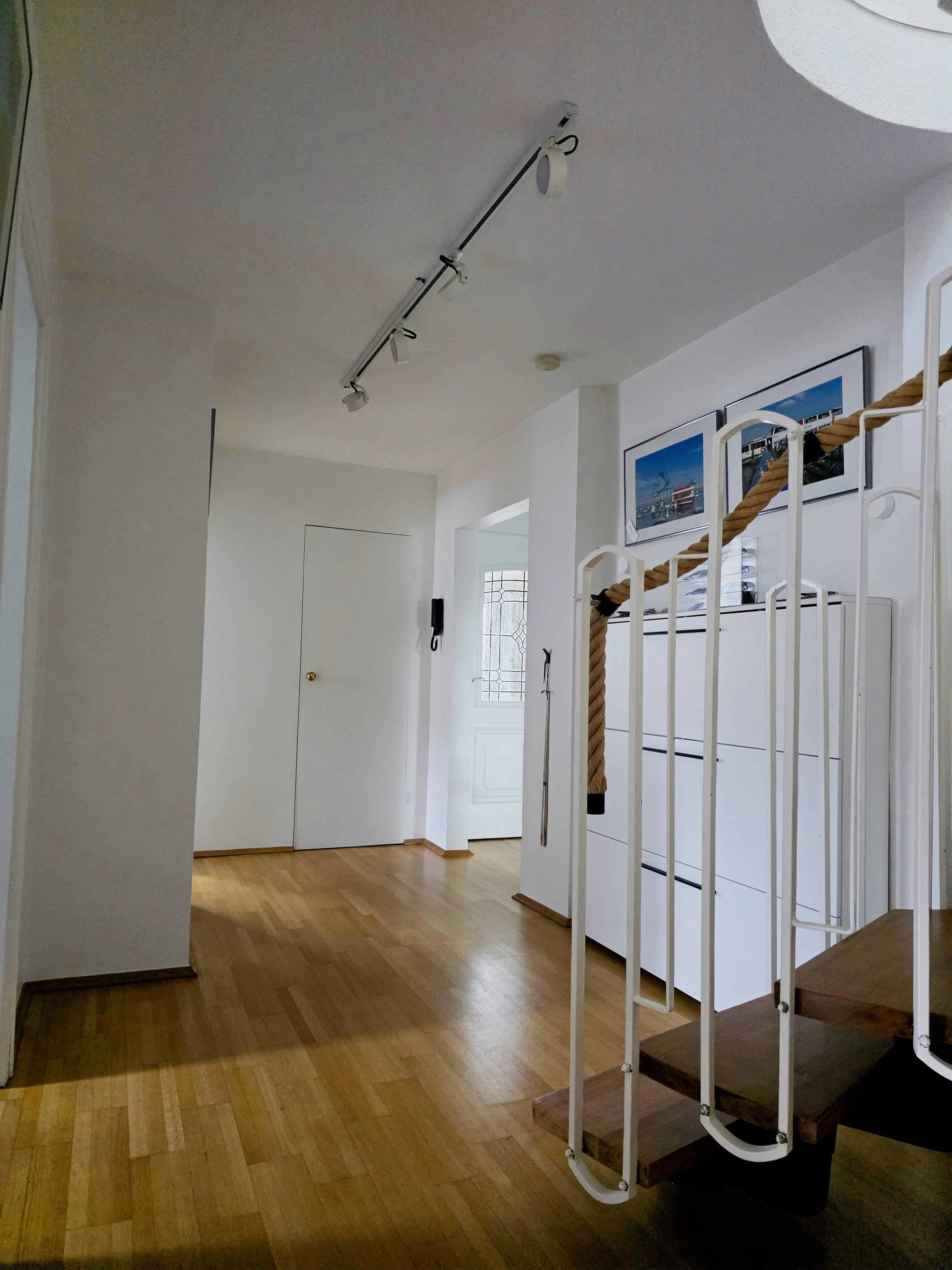 Stylish And Centrally Located Furnished Apartment For Temporary Living In Essen’s Vibrant Nightlife - 36