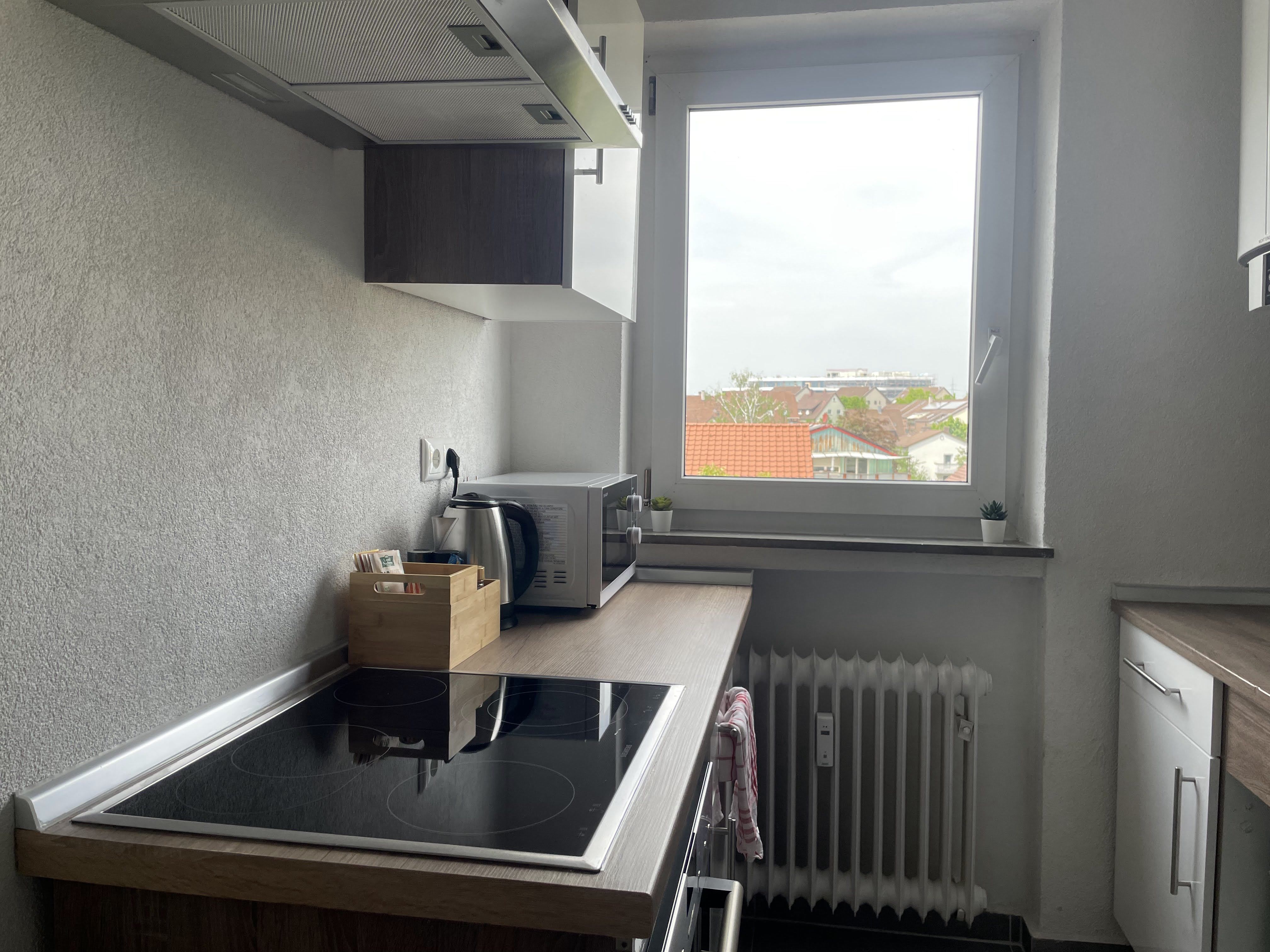 Perfect 1.5 Apartment Centrally Located In Leonberg Opposite Shopping Center - 4