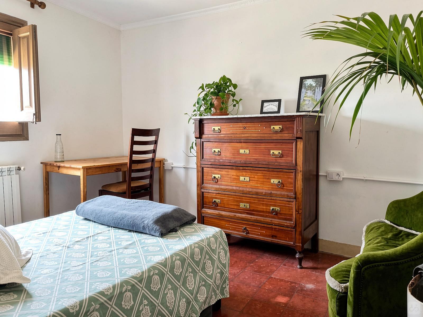  Room 5  -  Creative Rural House w/ Coworking  - Gallery -  15