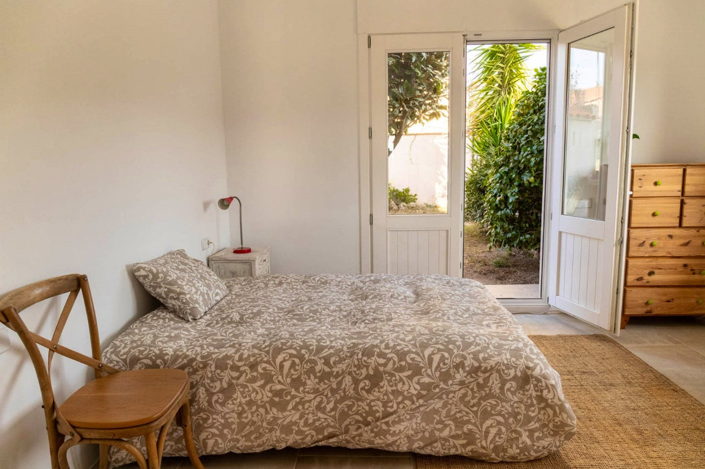 Room 1  -  Creative Rural House w/ Coworking  - Gallery -  15