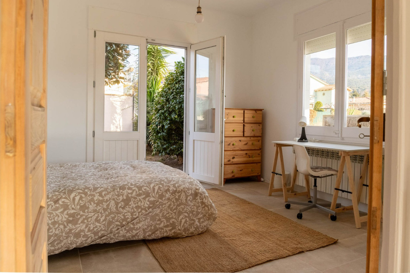  Room 1  -  Creative Rural House w/ Coworking  - Gallery -  12