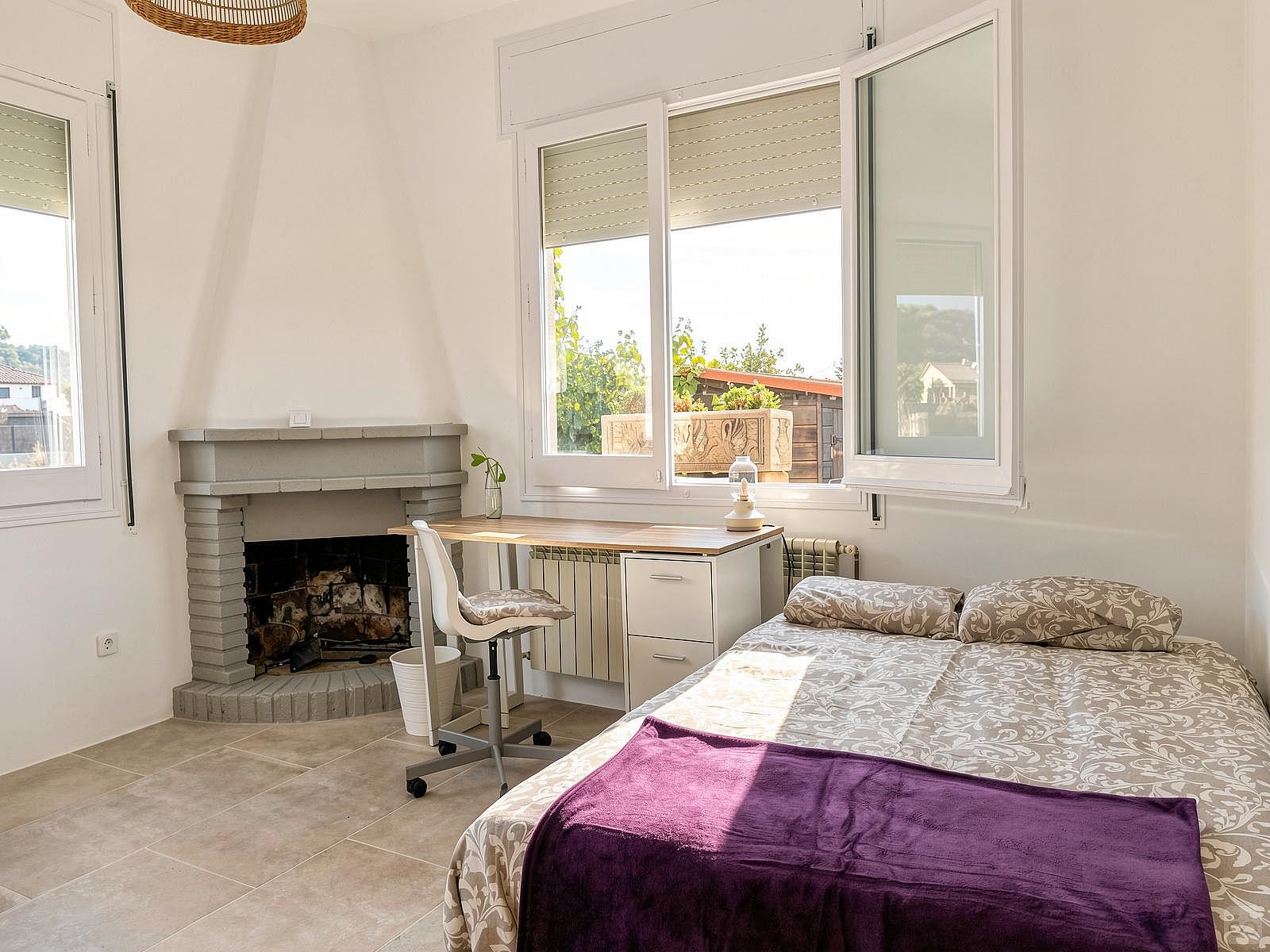  Room 4  -  Creative Rural House w/ Coworking  - Gallery -  3