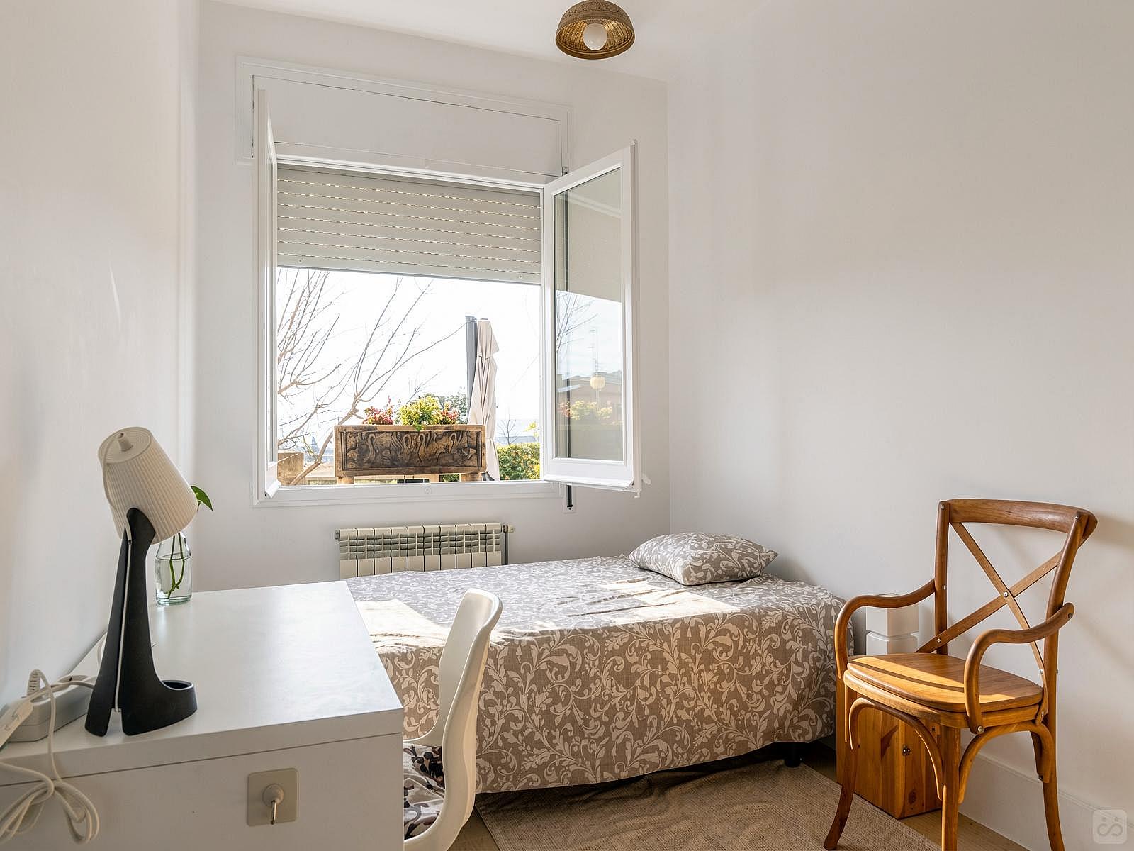 Room 3  -  Creative Rural House w/ Coworking  - Gallery -  8
