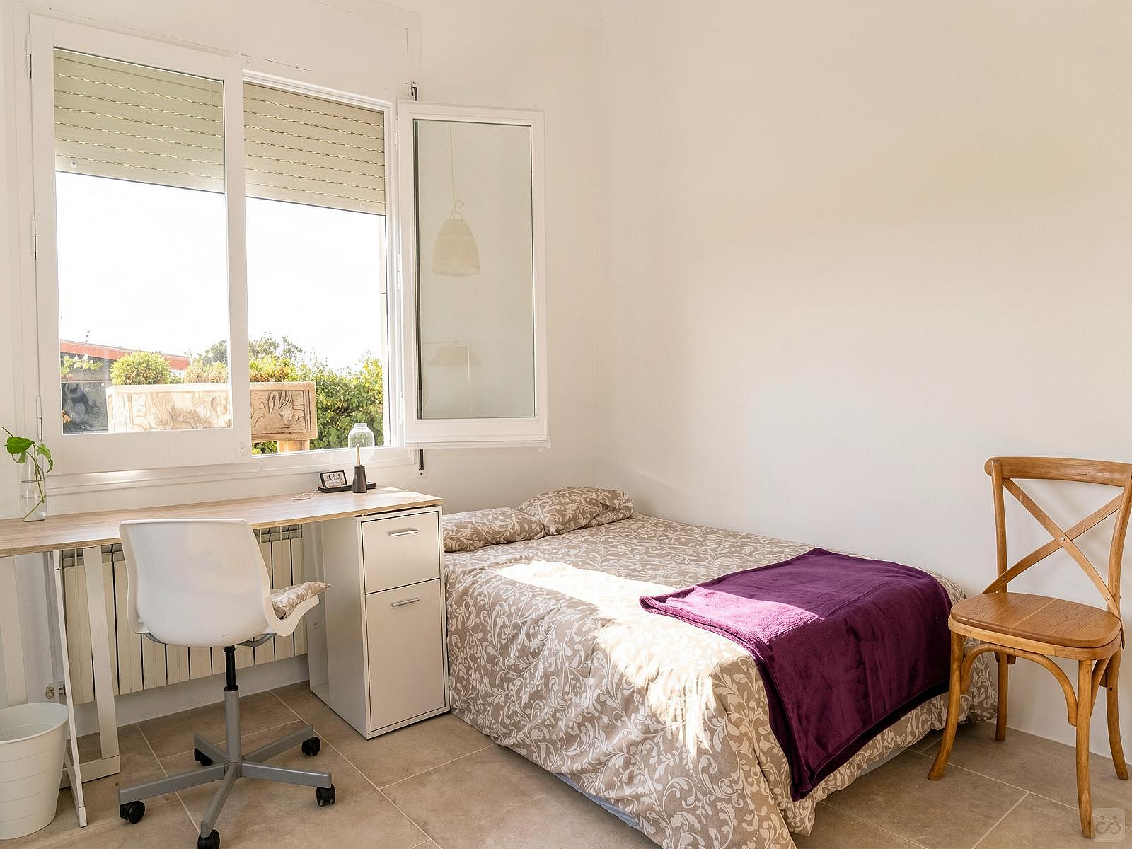  Room 2  -  Creative Rural House w/ Coworking  - Gallery -  3