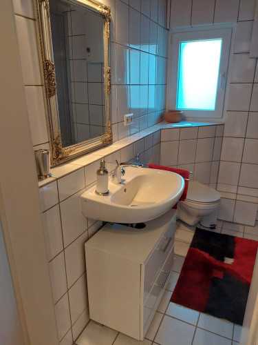 Central and Quiet. Cozy 2.5 room apartment in the center of Leverkusen (near Cologne). - Gallery - 8