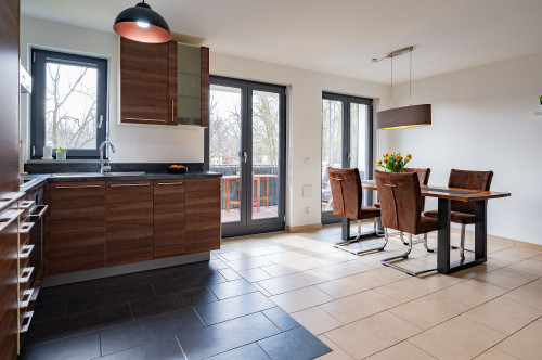 Chic 2-Room Apartment with Upscale Amenities in Serene Green Setting - Ideal for Business - Close to A99 - in Munic - Gallery - 17