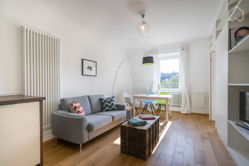 Lovely furnished apartment in an old building in Frankfurt Nordend