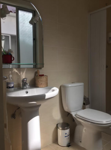 Thrilling Double Bedroom close to University of Coimbra - Gallery - 7