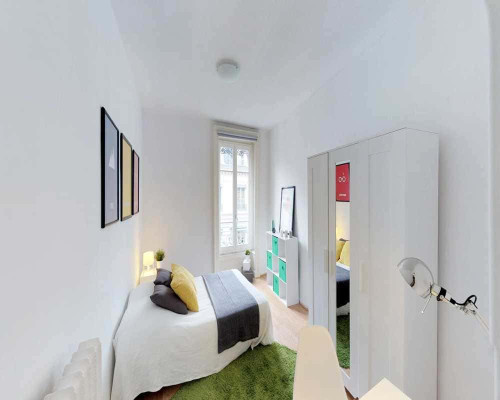 Chambre dans le rue du Garet