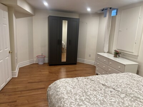 Beautiful private Basement Apartmen - Gallery - 5