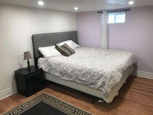 Beautiful private Basement Apartmen - Gallery - 3