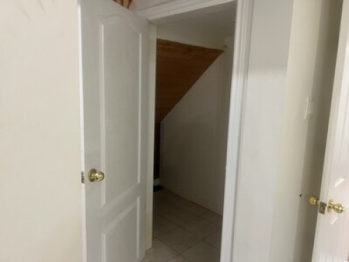 Beautiful private Basement Apartmen - Gallery - 8