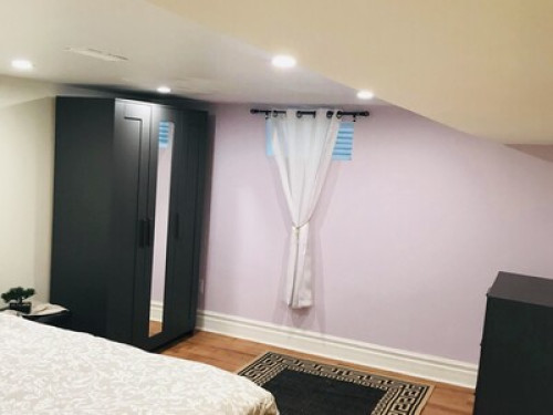 Beautiful private Basement Apartmen - Gallery - 6