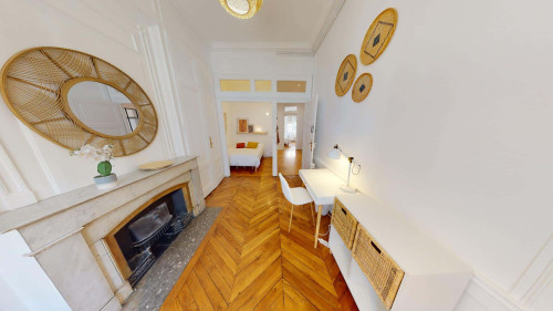Room in Grande Rue de Vaise, Lyon for 92 m² with 3 bedrooms