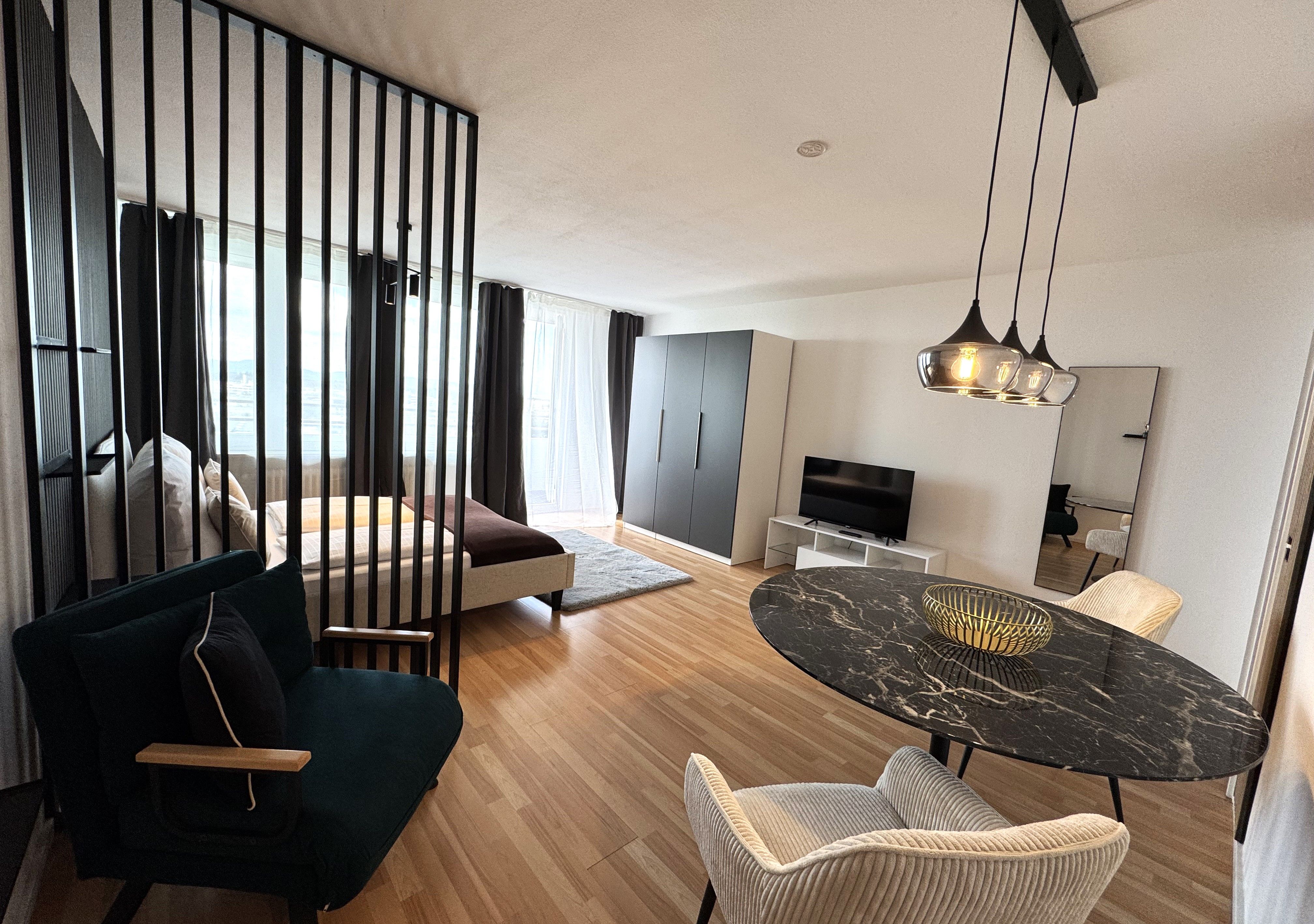 Design Studio Mit Balkon - 15
