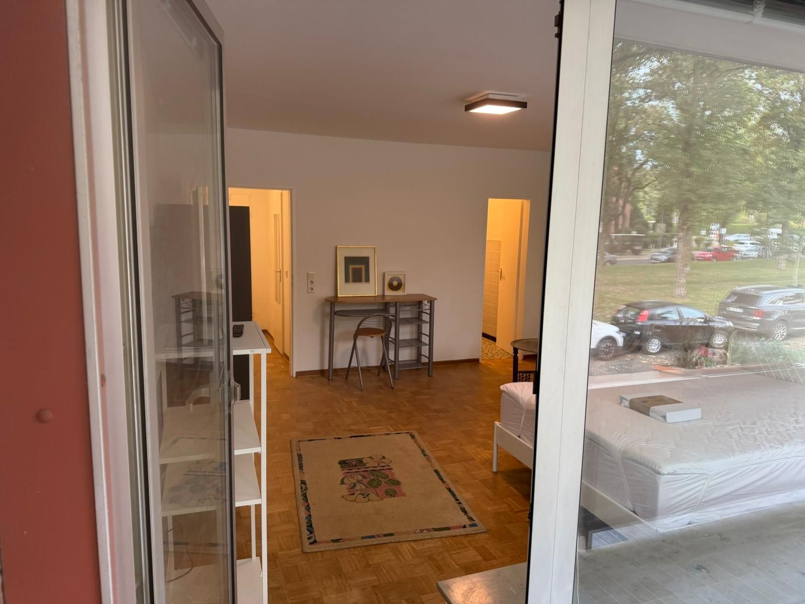 Amazing & Spacious Home In Düsseldorf - 4