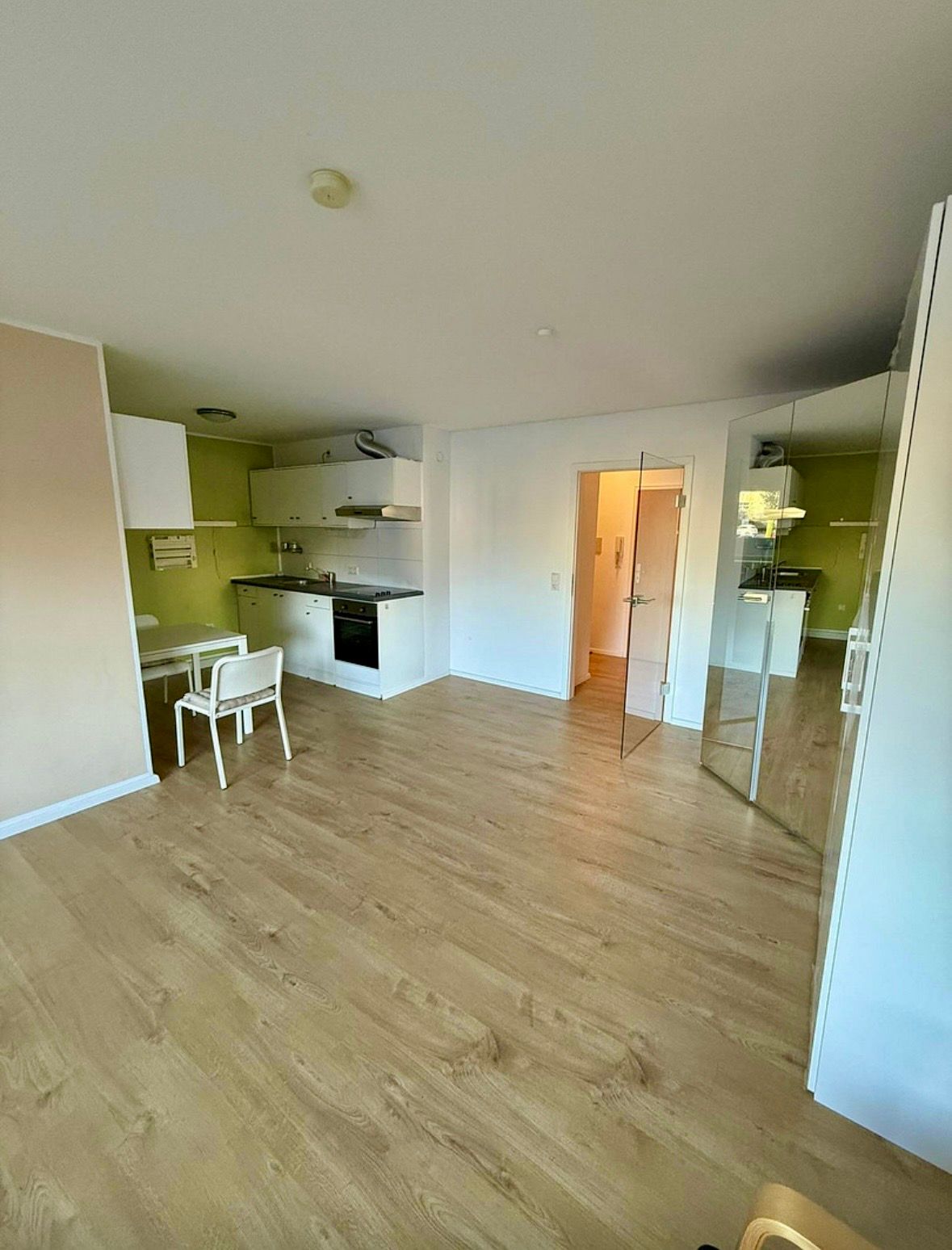 Bright 1-Room Apartment With Balcony And Parking In Oftersheim - 8