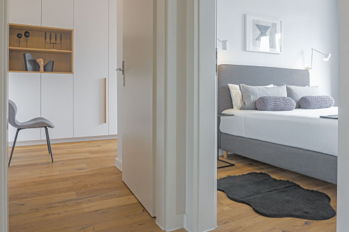 Beautiful 3-room apartment in Düsseldorf-Bilk with a large quiet balcony and high-quality fitted kitchen. - Gallery - 24