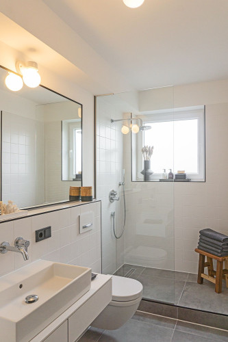 Beautiful 3-room apartment in Düsseldorf-Bilk with a large quiet balcony and high-quality fitted kitchen. - Gallery - 14