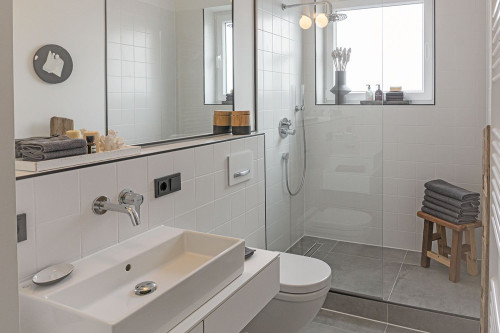 Beautiful 3-room apartment in Düsseldorf-Bilk with a large quiet balcony and high-quality fitted kitchen. - Gallery - 15
