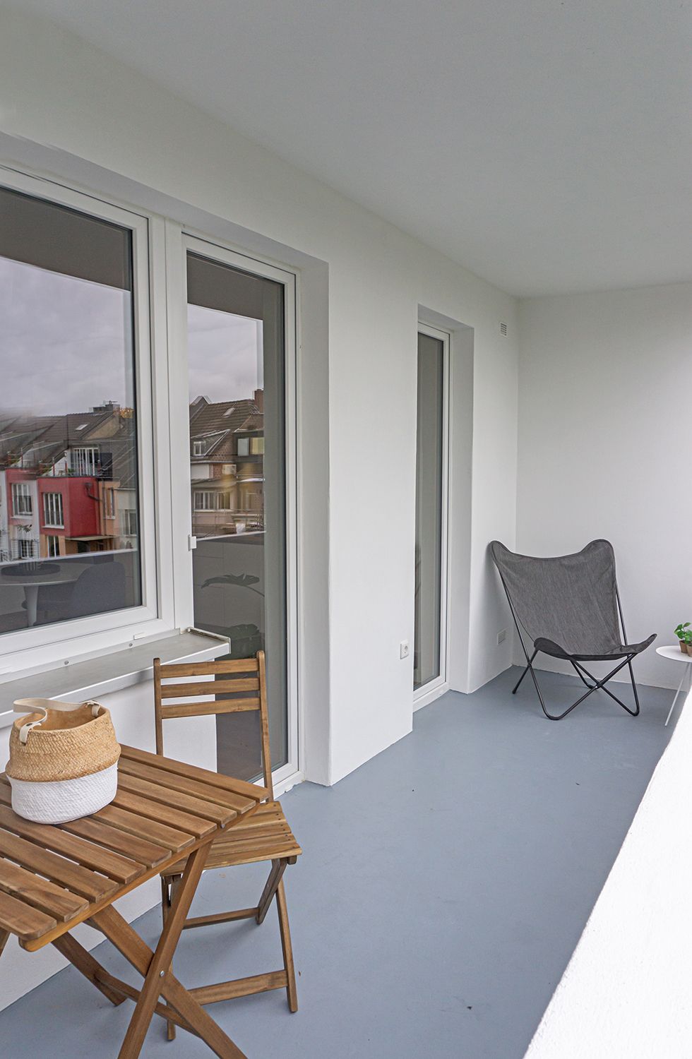 Beautiful 3-Room Apartment In Düsseldorf-Bilk With A Large Quiet Balcony And High-Quality Fitted Kit - 1