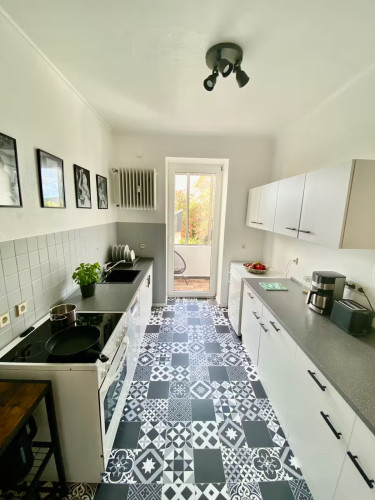 Bright 120 sqm apartment with balcony & garden view – quiet location in Aachen, ideal for longer stays - Gallery - 12