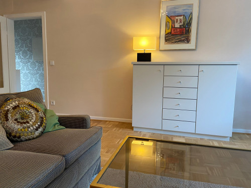 Gut ausgestattete 2 Zimmer Wohnung mit Balkon in bester Lage - Gallery - 7