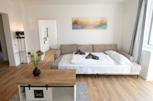 Captain's Nest: Stylish, near harbour, 2x parking - Gallery - 13