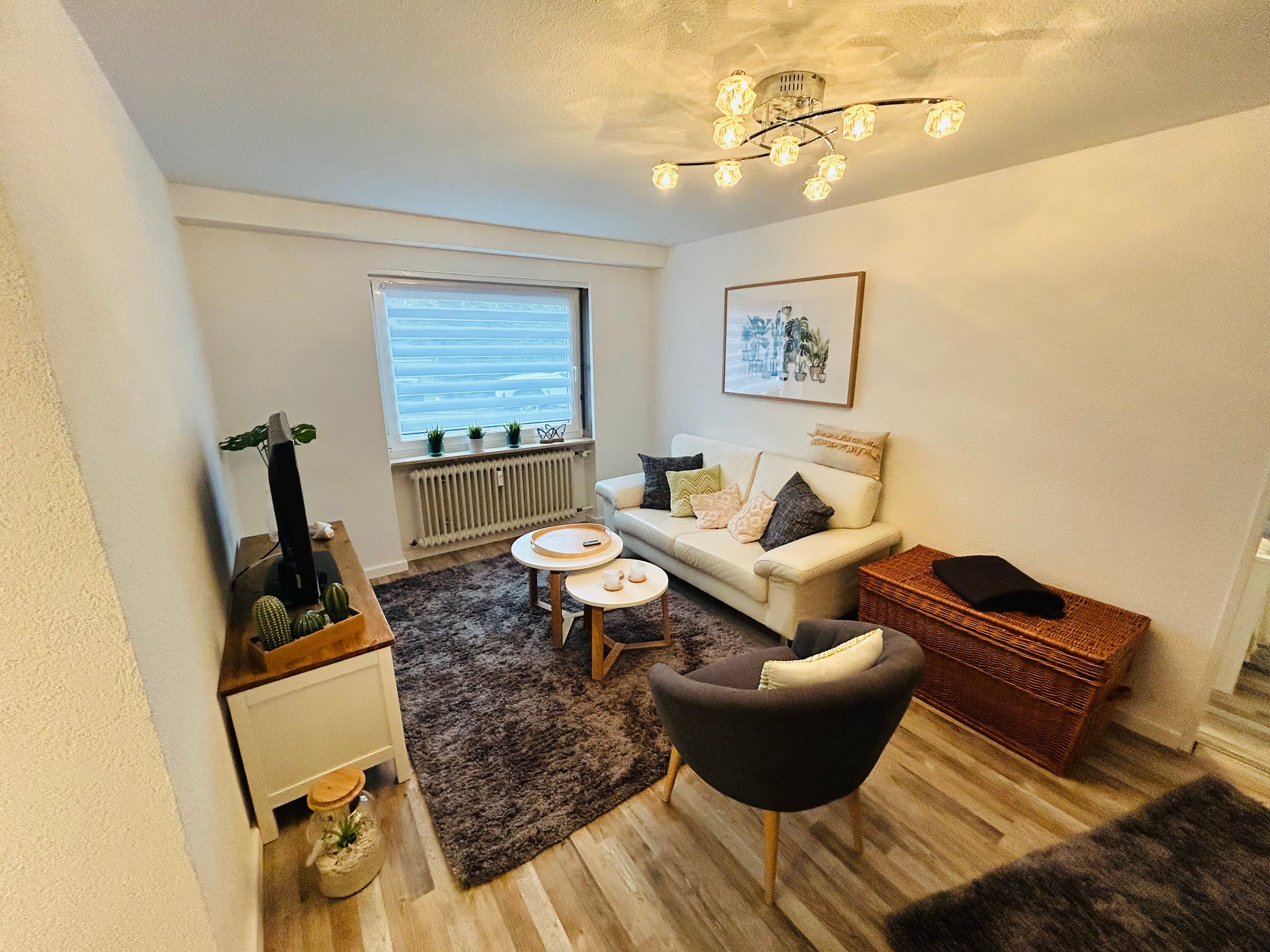 Schöne Barrierefreie 2 Zimmer Wohnung In Ruhigem Aber Zentralem Wohngebiet - 38