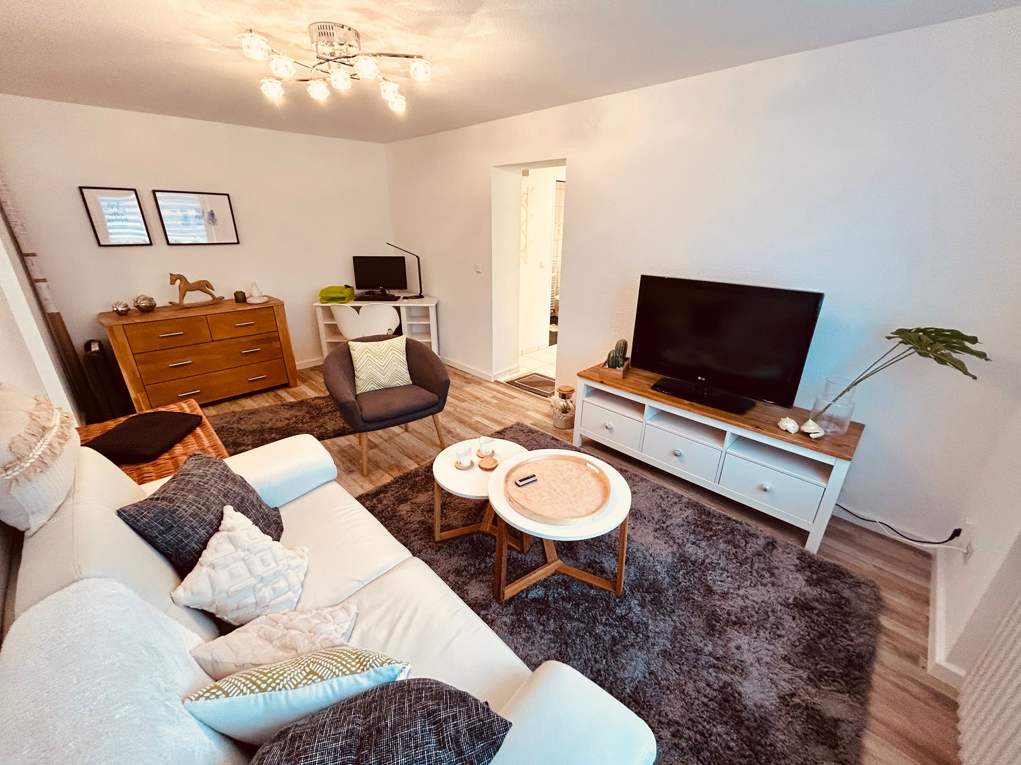 Schöne Barrierefreie 2 Zimmer Wohnung In Ruhigem Aber Zentralem Wohngebiet - 41
