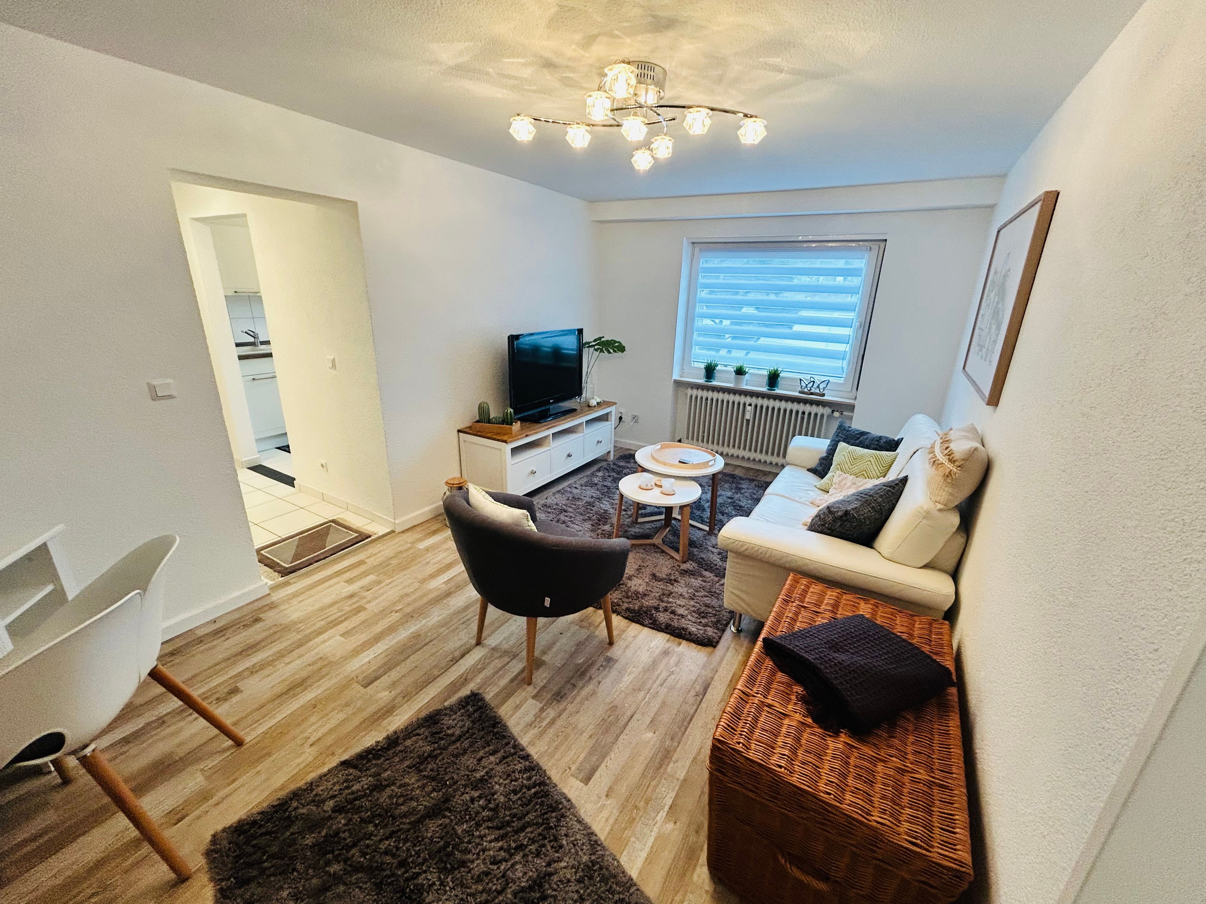 Schöne Barrierefreie 2 Zimmer Wohnung In Ruhigem Aber Zentralem Wohngebiet - 36