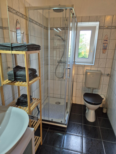New, neat home in OB-Dümpten, gemütlich, Erstbezug in zentraler, ruhiger Lage. 100 mBit.Oberhausen - Gallery - 3