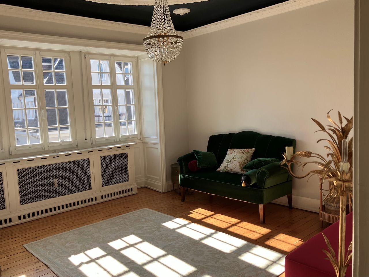 Prime Location In Staden! Live In A Magnificent Historic Landmark. - 14