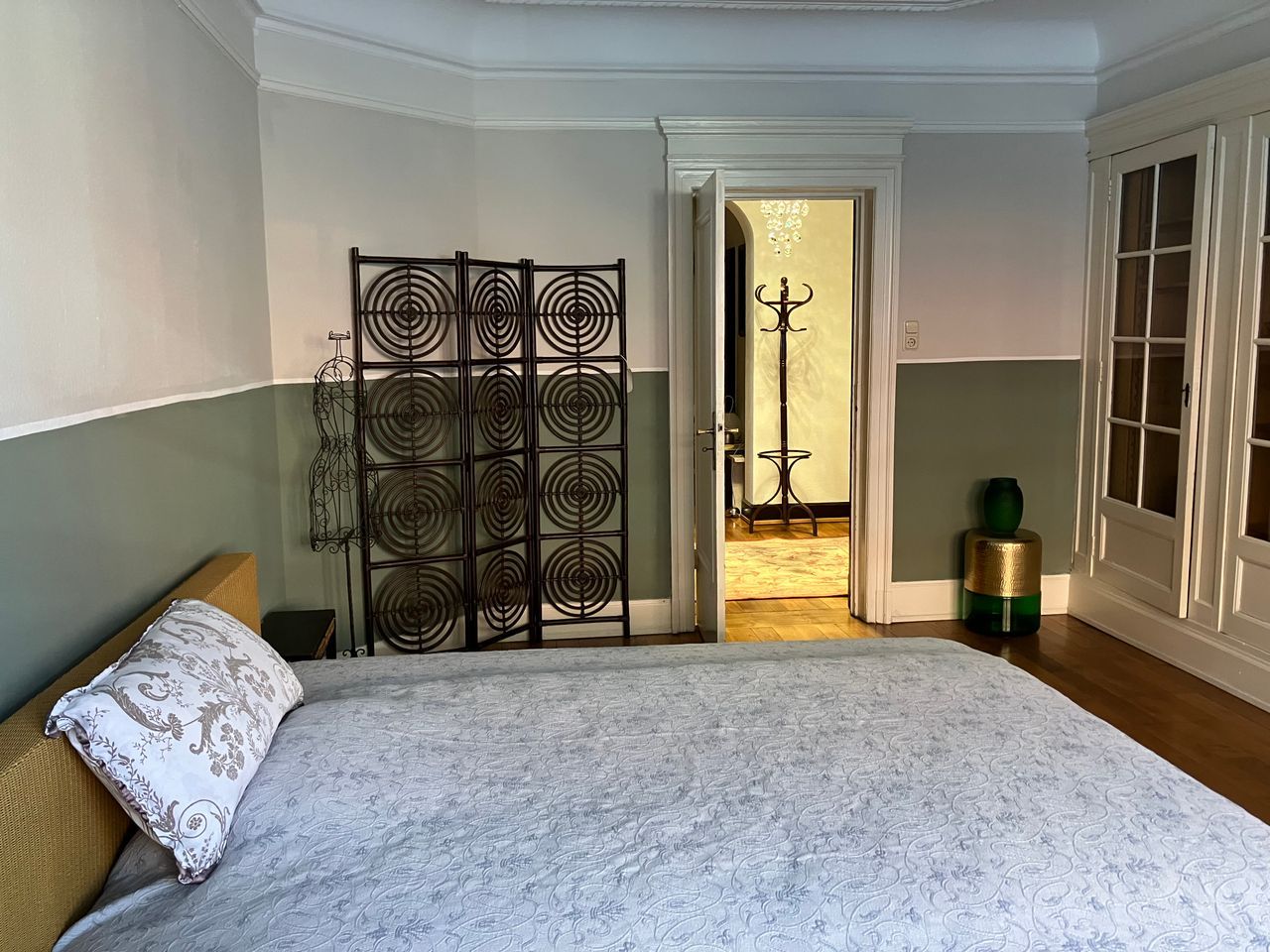Prime Location In Staden! Live In A Magnificent Historic Landmark. - 24