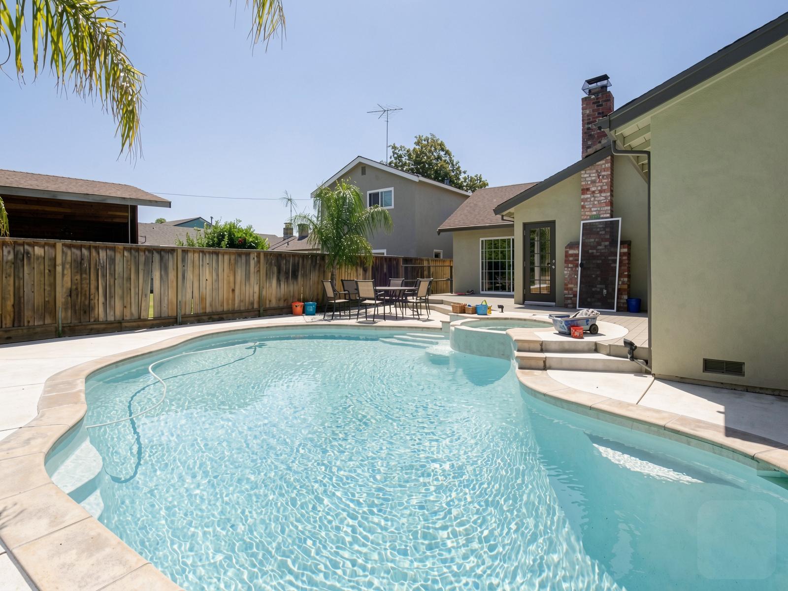 Renovated Modern w/ Pool + Spa House