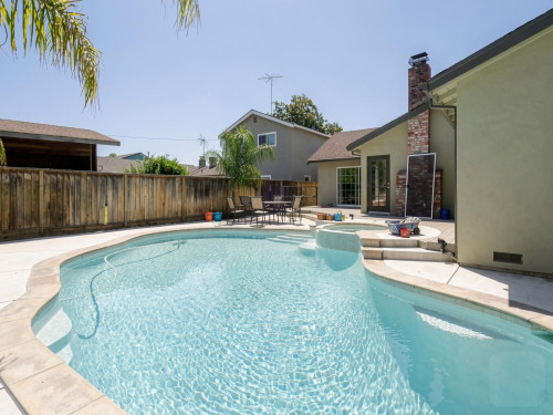 Renovated Modern House w/ Pool + Spa